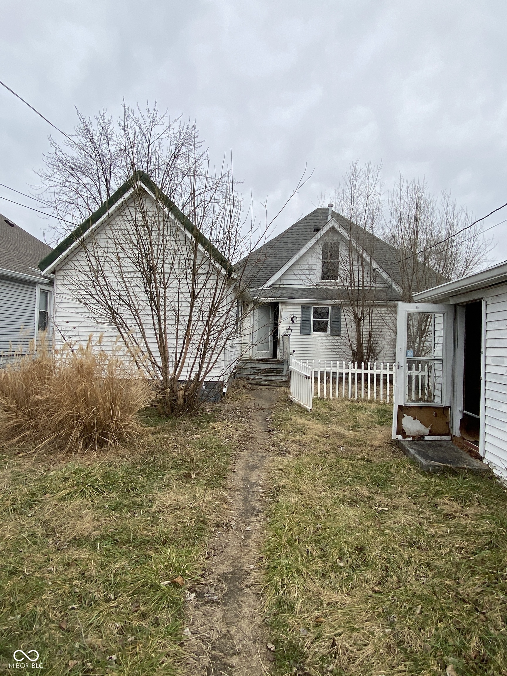 2103 6th Street Columbus, IN 47201 - Photo 5 of 9