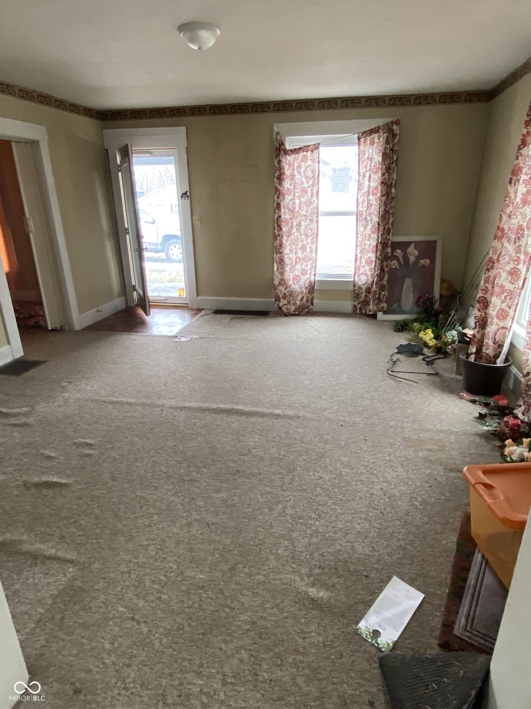 2103 6th Street Columbus, IN 47201 - Photo 6 of 9