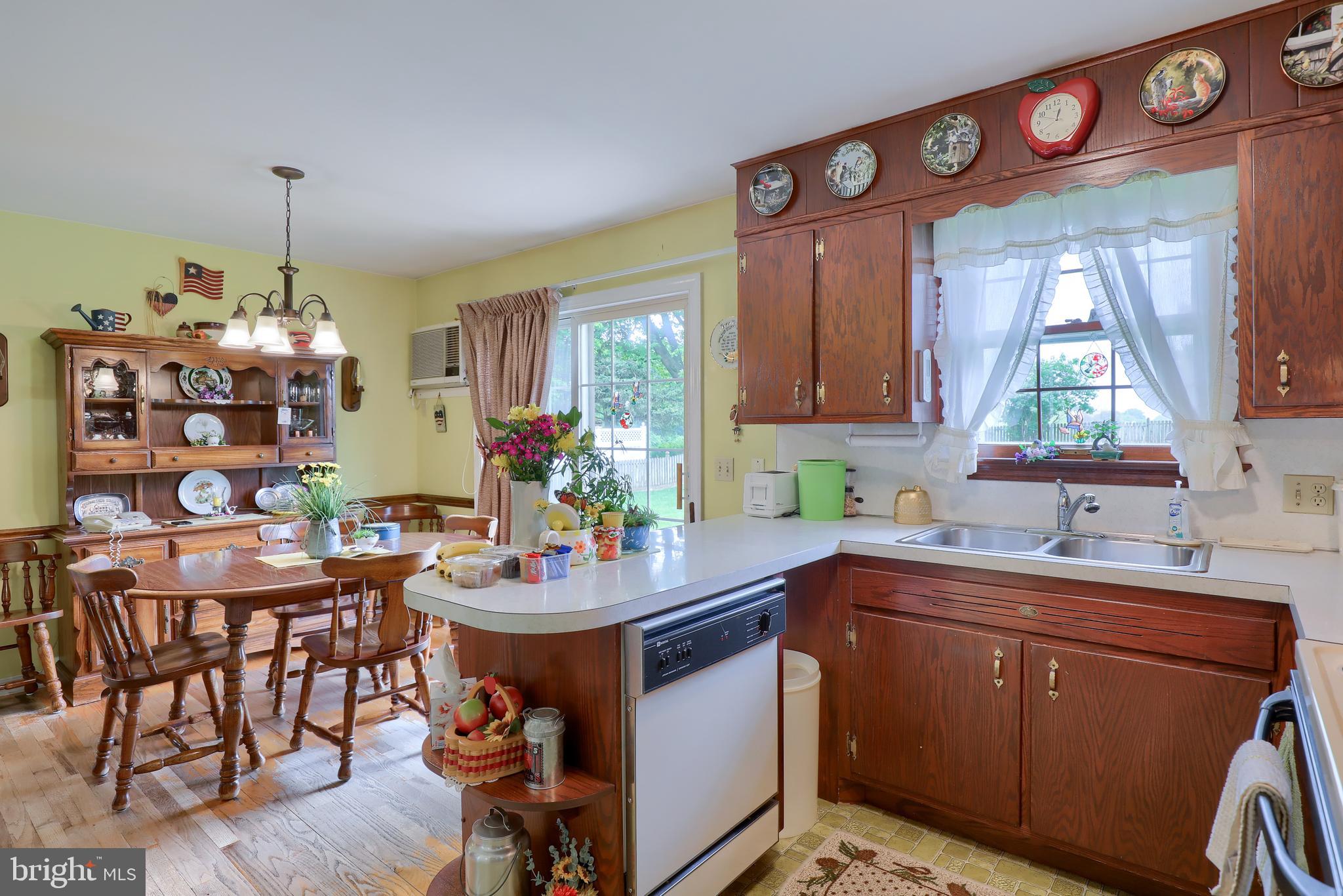1731 Pioneer Road Lancaster, PA 17602 - Photo 13 of 33 Gallery Image 13