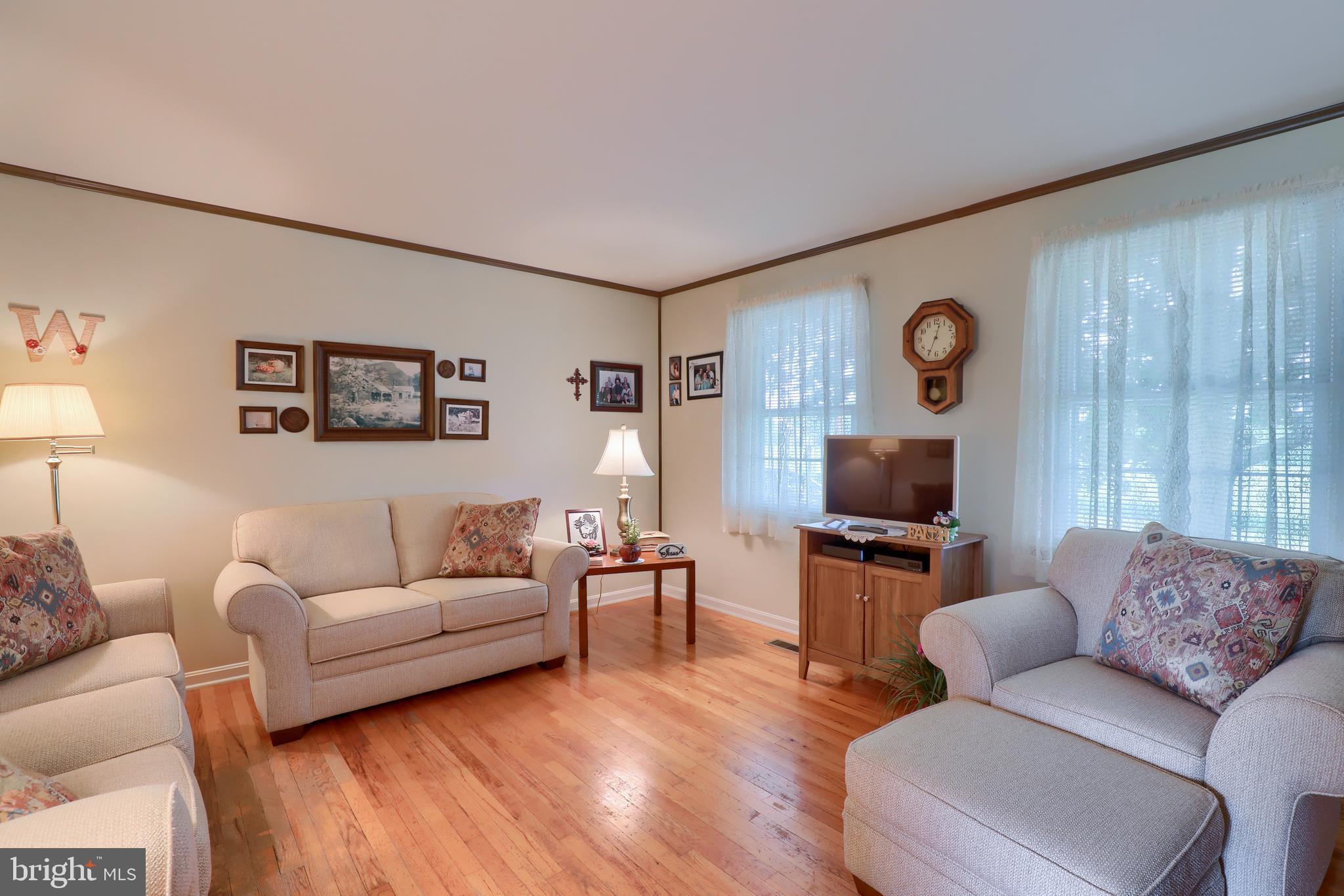 1731 Pioneer Road Lancaster, PA 17602 - Photo 7 of 33 Gallery Image 7