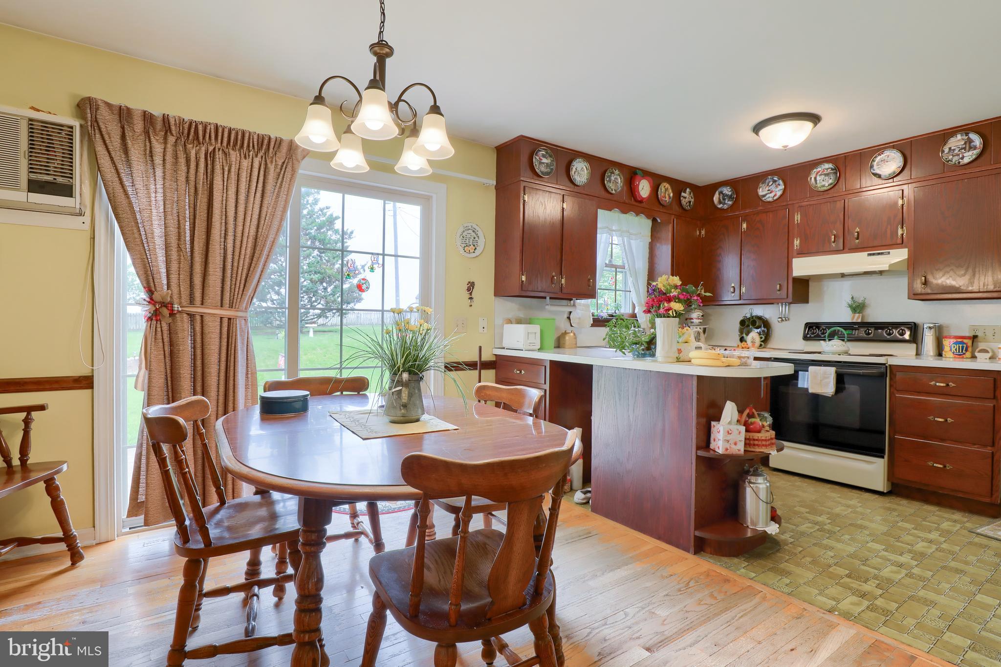 1731 Pioneer Road Lancaster, PA 17602 - Photo 8 of 33 Gallery Image 8