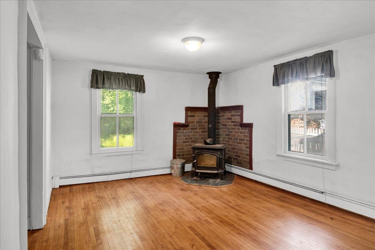 21 Seminary Street Middlebury, VT 05753 - Photo 8 of 49