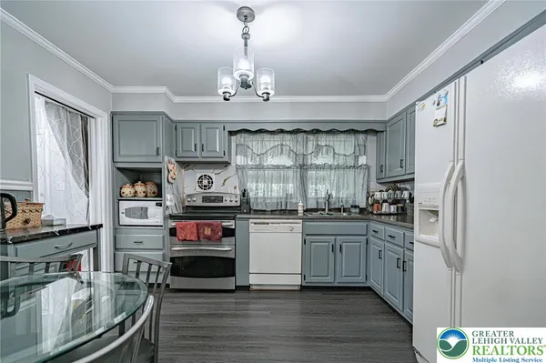 $3,100 | 2627 Nottingham Road, Bethlehem, PA 18017