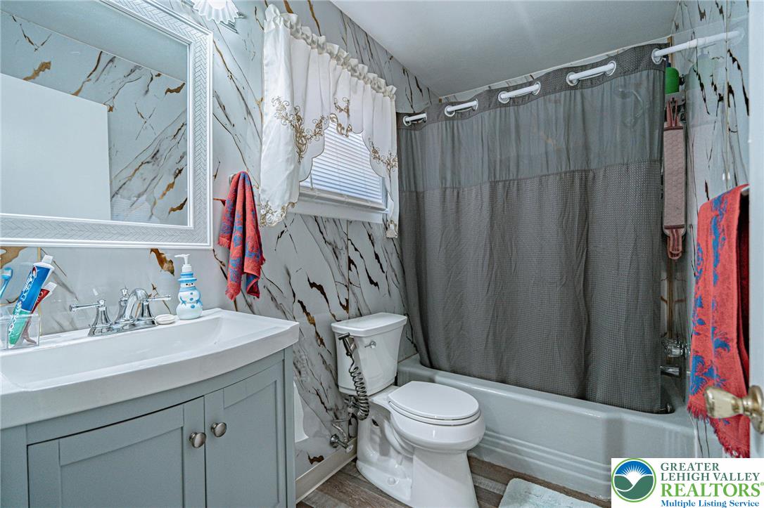 2627 Nottingham Road Bethlehem, PA 18017 - Photo 16 of 31