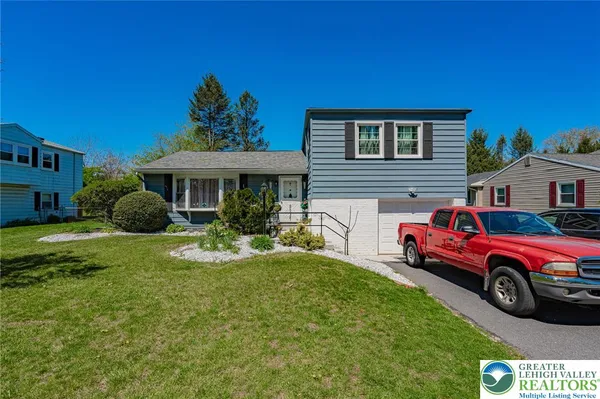 $3,100 | 2627 Nottingham Road, Bethlehem, PA 18017