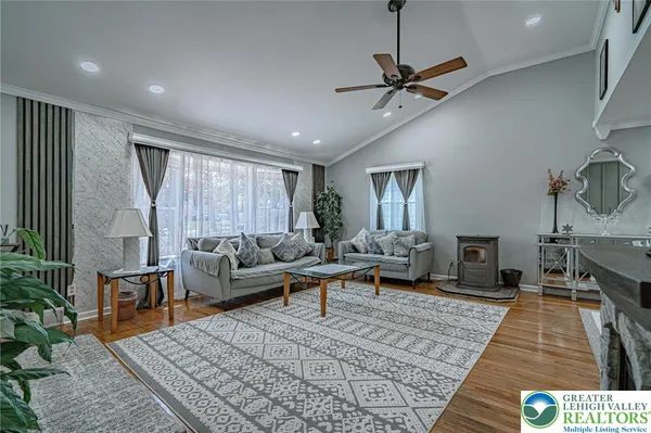 $3,100 | 2627 Nottingham Road, Bethlehem, PA 18017