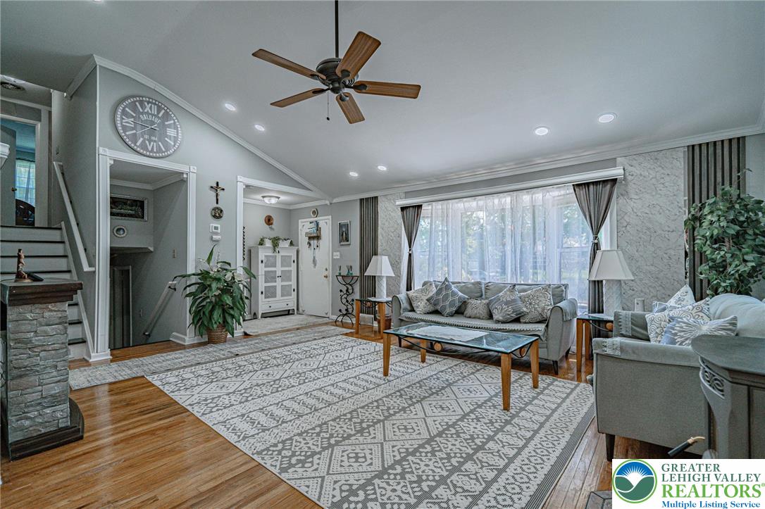 2627 Nottingham Road Bethlehem, PA 18017 - Photo 7 of 31