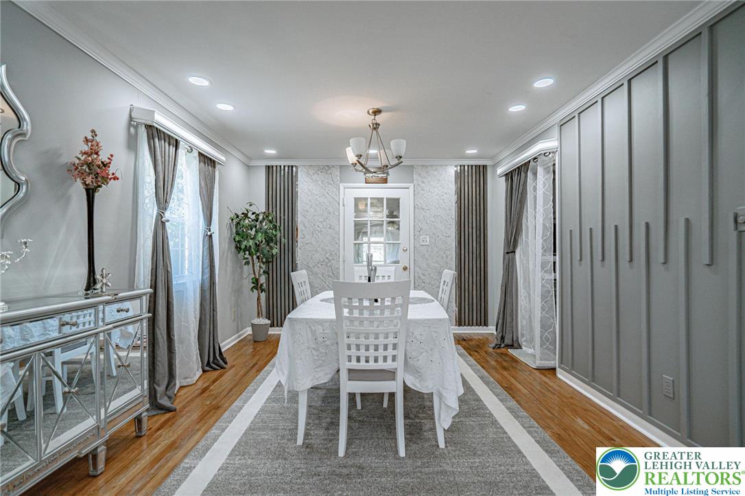 2627 Nottingham Road Bethlehem, PA 18017 - Photo 8 of 31