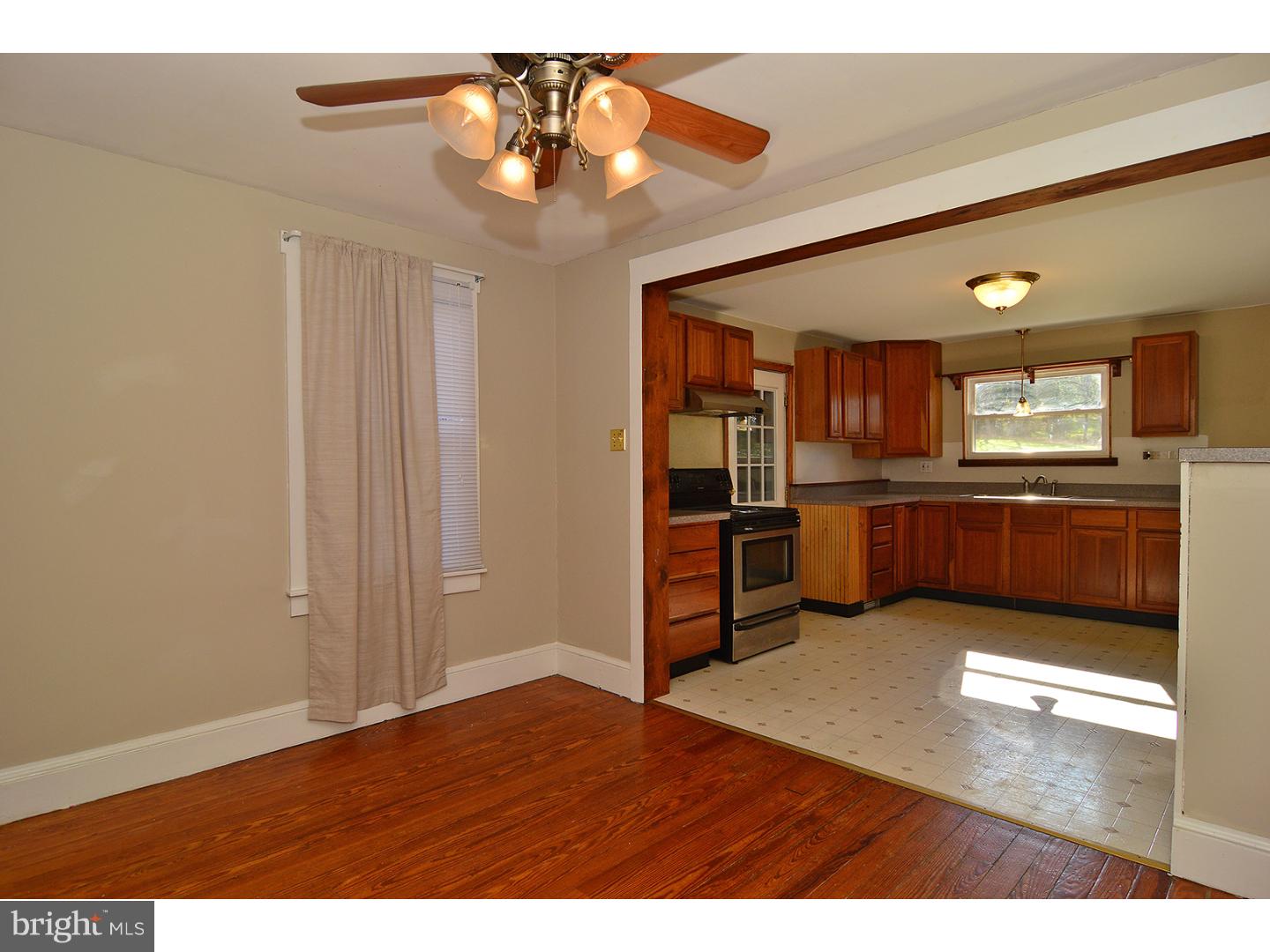 1141 Old Fritztown Road Sinking Spring, PA 19608 - Photo 9 of 21 Dining Room