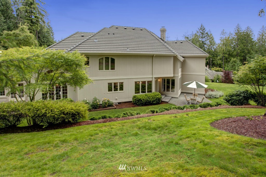 13799 Northeast 32nd Place Bellevue, WA 98005 - Photo 14 of 15