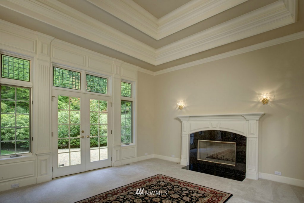 13799 Northeast 32nd Place Bellevue, WA 98005 - Photo 5 of 15