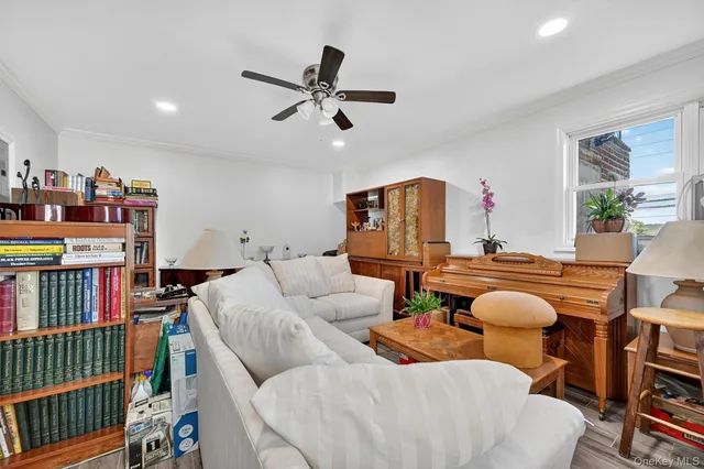 $809,999 | 356 North Broadway, Yonkers, NY 10701