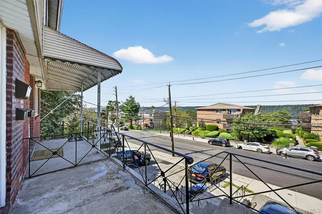 $809,999 | 356 North Broadway, Yonkers, NY 10701