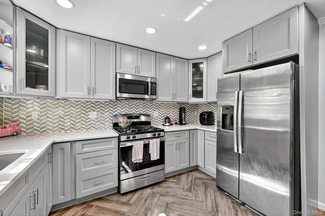 $809,999 | 356 North Broadway, Yonkers, NY 10701