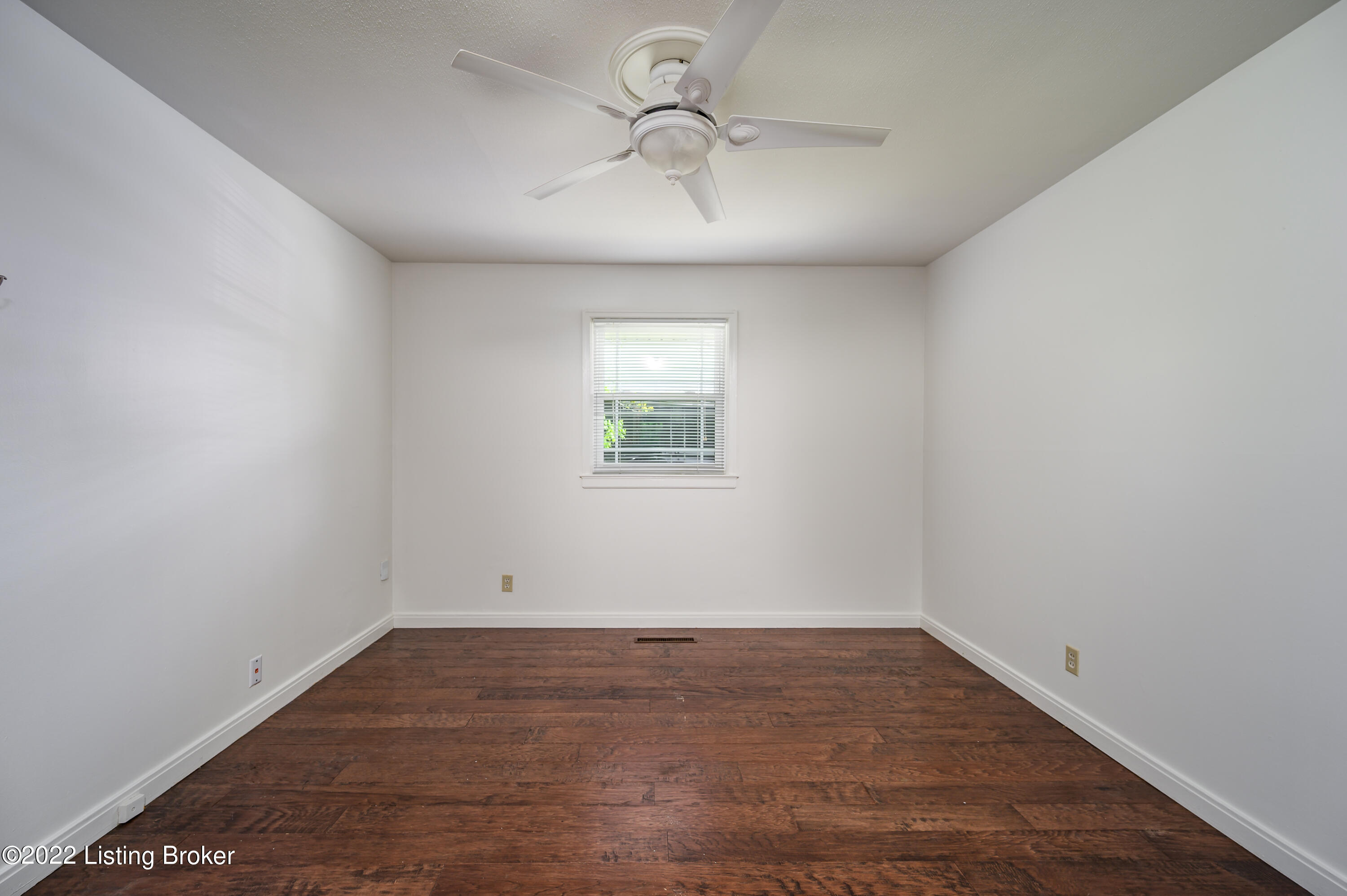 3116 Radiance Road Louisville, KY 40220 - Photo 17 of 26 Radiance Rd 3116-FCP-17