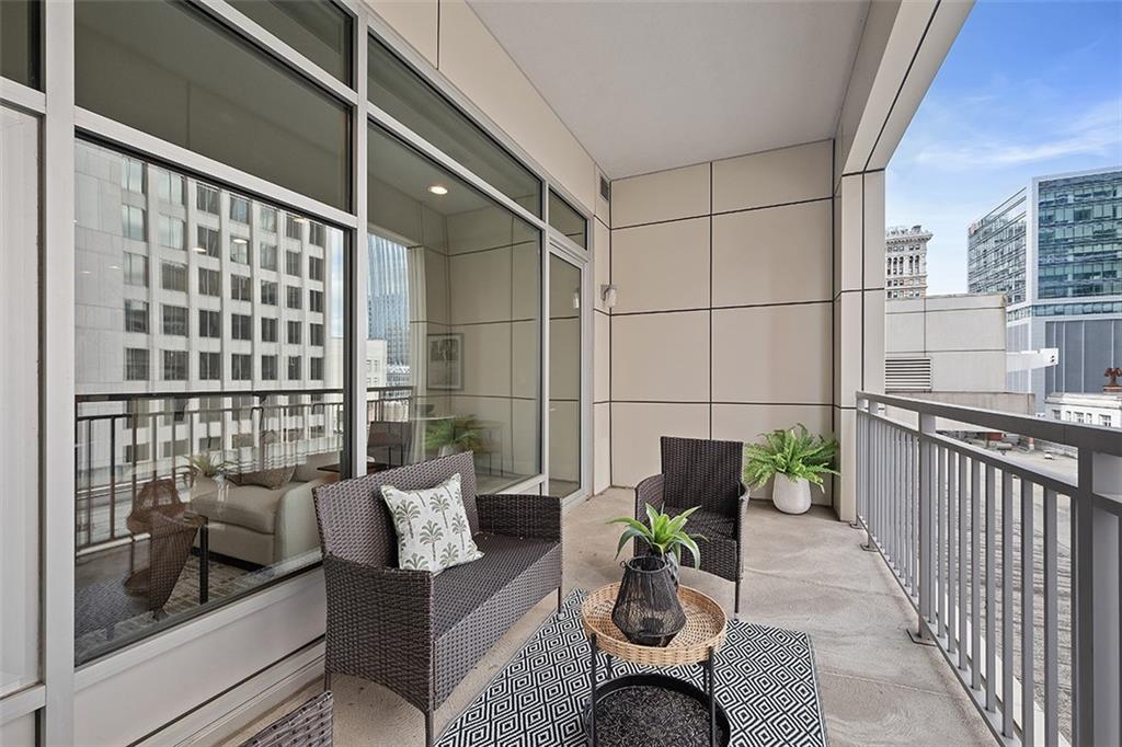 301 Fifth Avenue, Unit 506 Pittsburgh, PA 15222 - Photo 16 of 21 a building outdoor space with patio furniture