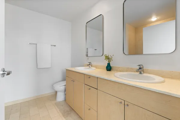$525,000 | 653 North Kingsbury Street, Unit 1405, Chicago, IL 60654