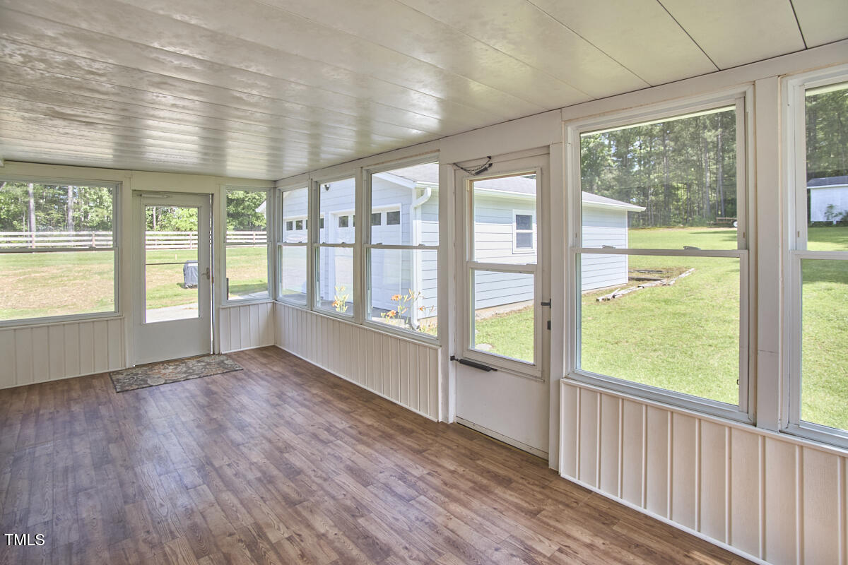 1105 Horseshoe Road Durham, NC 27703 - Photo 18 of 31 21