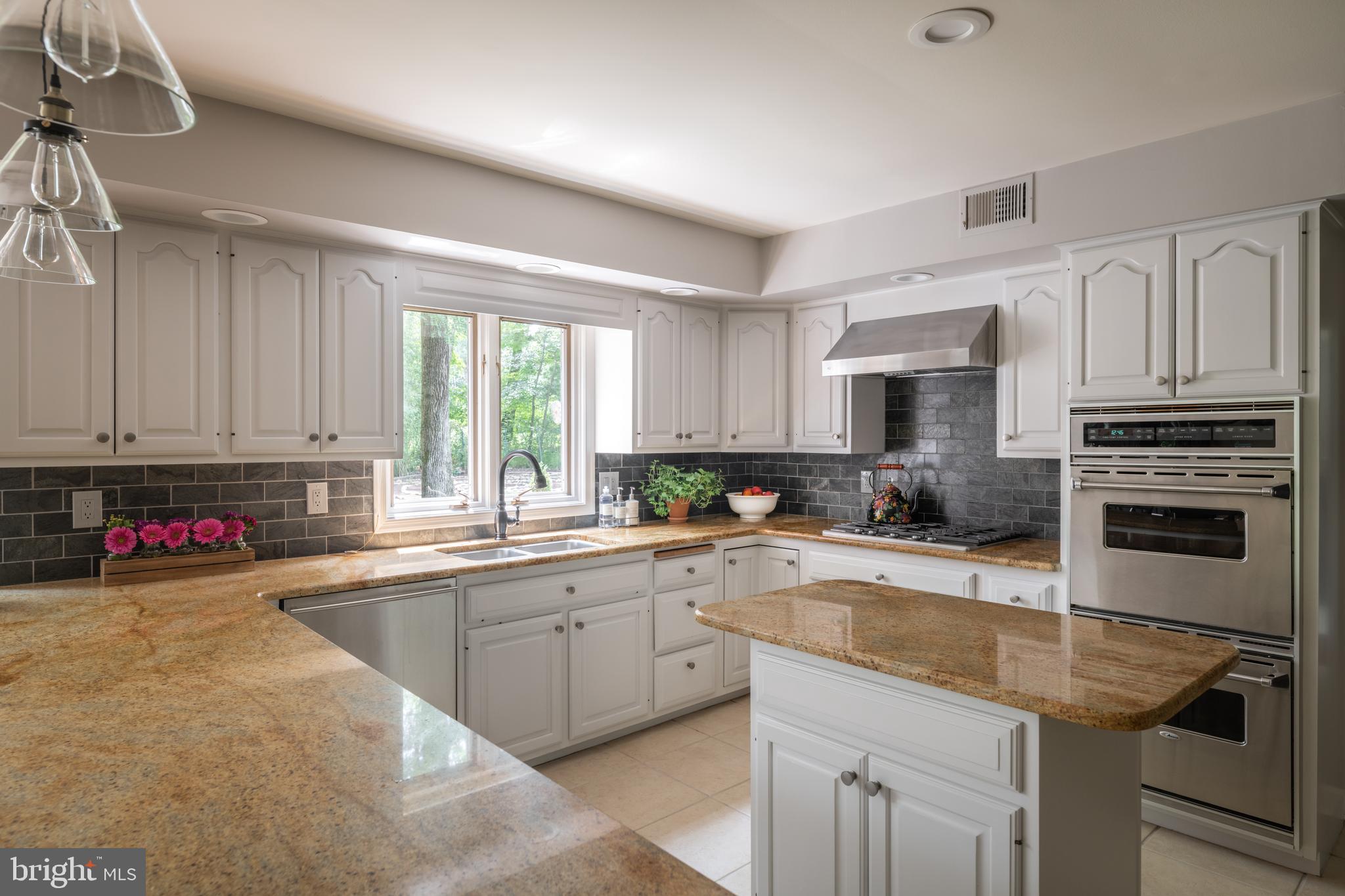 1324 Stuart Road Princeton, NJ 08540 - Photo 8 of 45