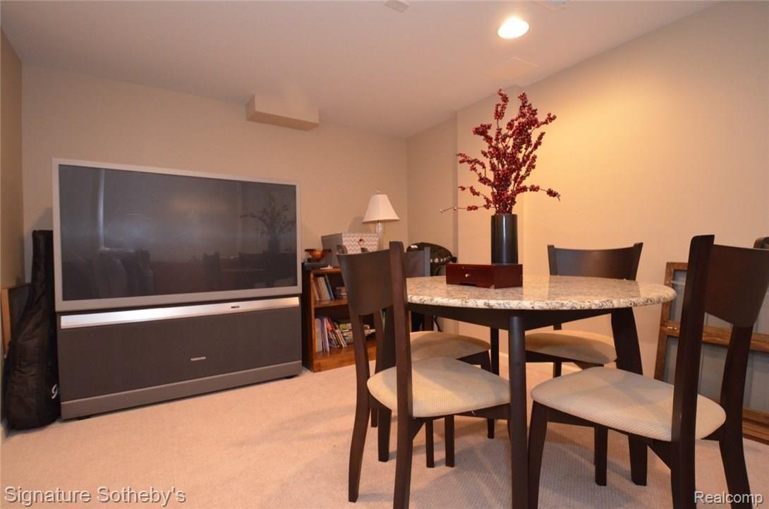 1860 Yorkshire Road Birmingham, MI 48009 - Photo 26 of 48 29 - lower level (3).JPG