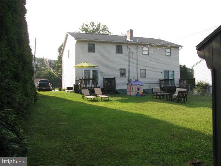 531 Pershing Boulevard Reading, PA 19607 - Photo 2 of 13 Gallery Image 2