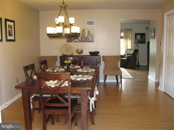 531 Pershing Boulevard Reading, PA 19607 - Photo 5 of 13 Gallery Image 5