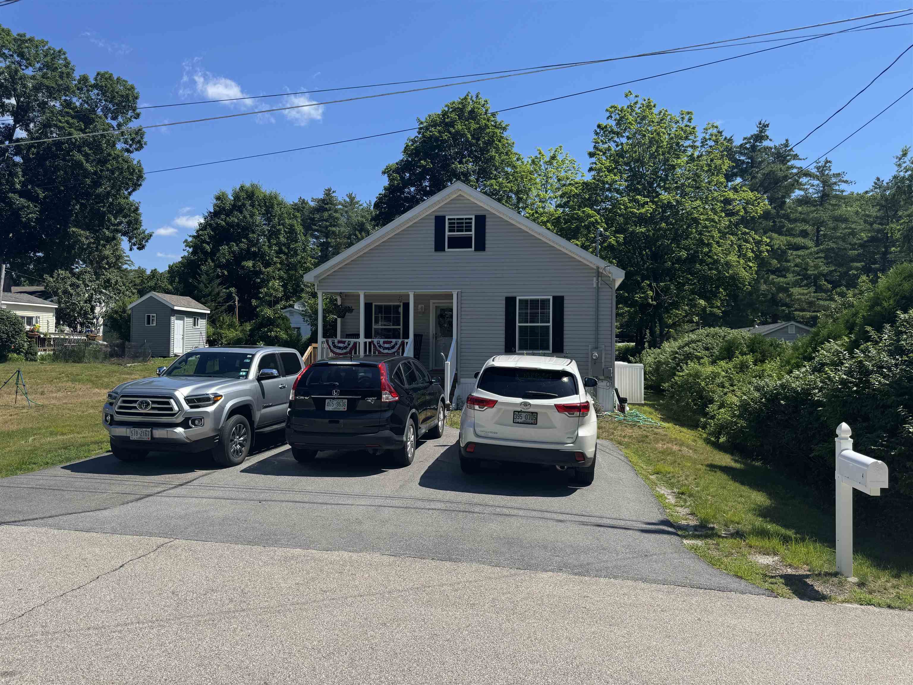 4 Manorcrest Drive Nashua, NH 03062 - Photo 3 of 39