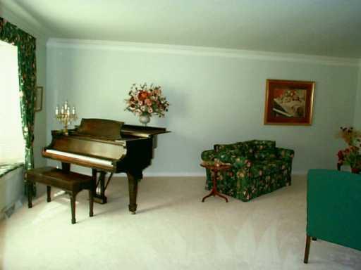 830 Bebout Road Venetia, PA 15367 - Photo 3 of 8 Gallery Image 3