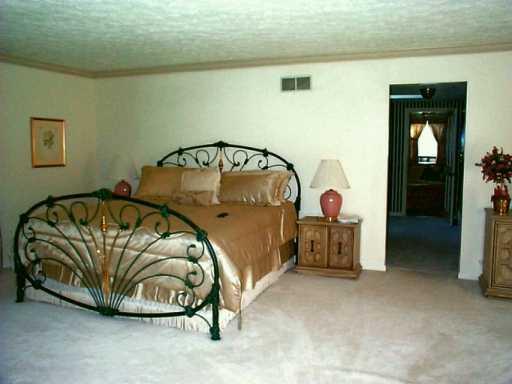 830 Bebout Road Venetia, PA 15367 - Photo 6 of 8 Gallery Image 6