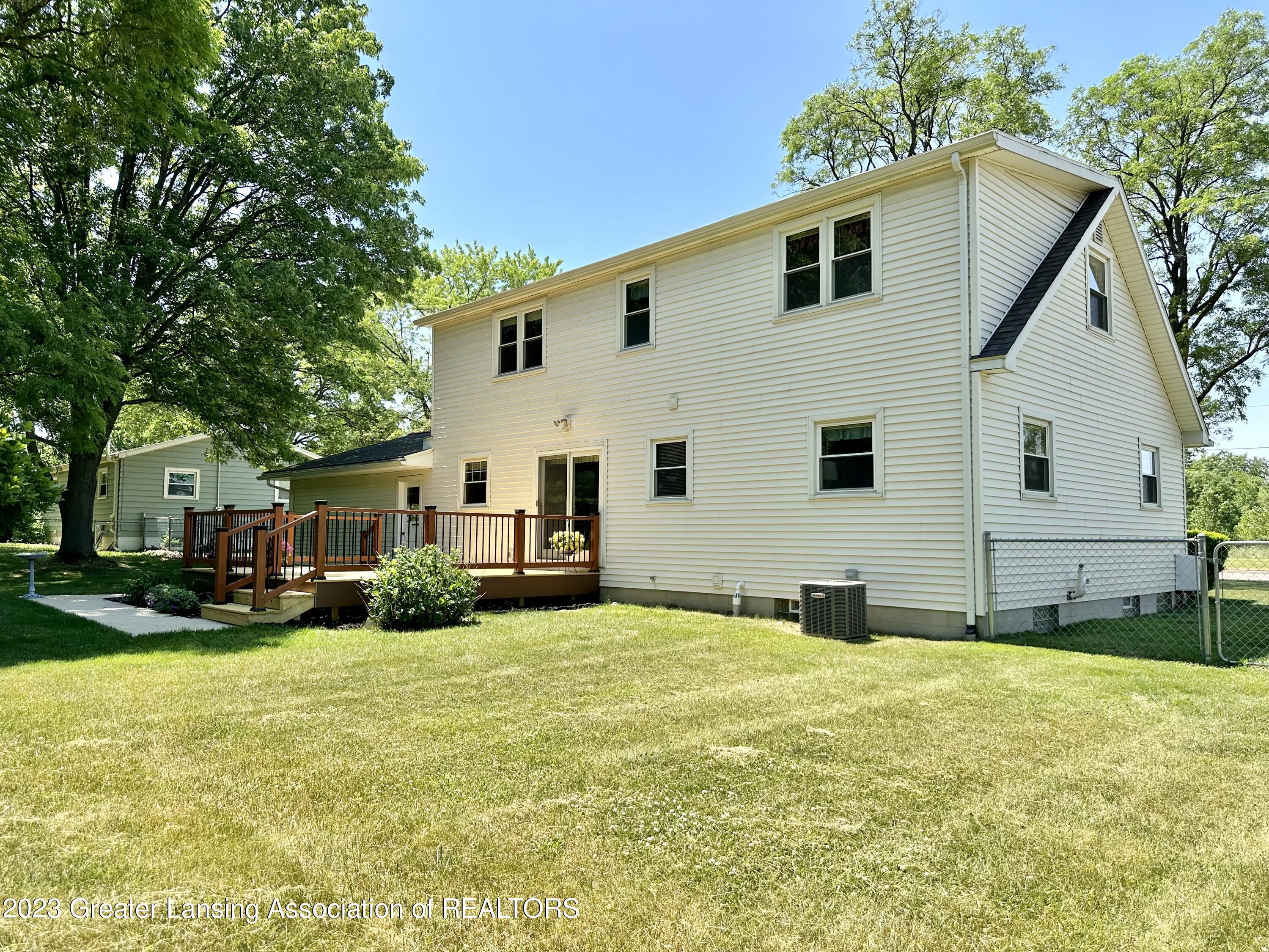 414 North Creyts Road Lansing, MI 48917 - Photo 63 of 80 Back