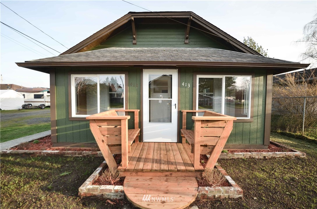 413 I Street Cosmopolis, WA 98537 - Photo 1 of 25 Gallery Image 1