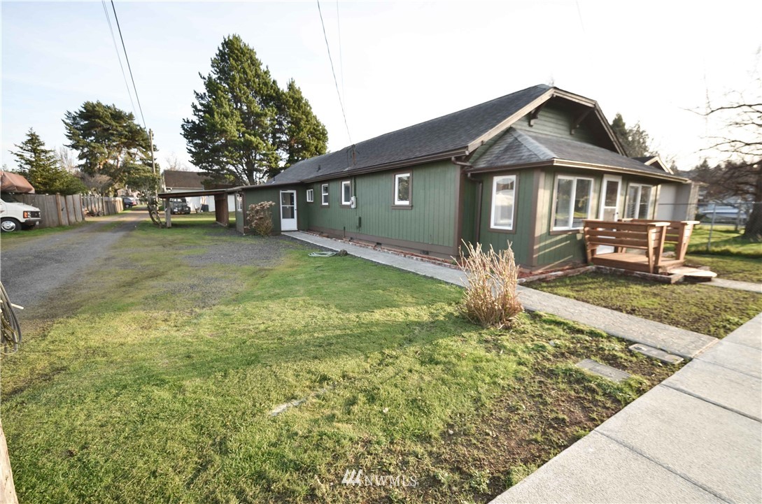 413 I Street Cosmopolis, WA 98537 - Photo 2 of 25 Gallery Image 2