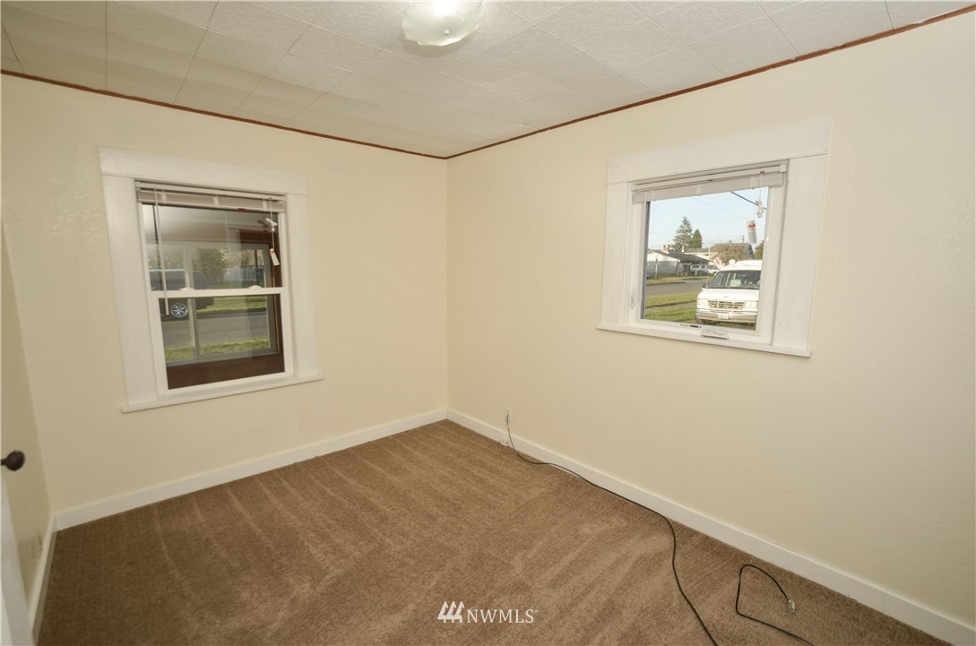 413 I Street Cosmopolis, WA 98537 - Photo 5 of 25 Gallery Image 5