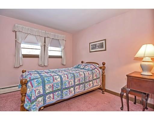 4 Charlesgate Road Chelmsford, MA 01824 - Photo 13 of 32