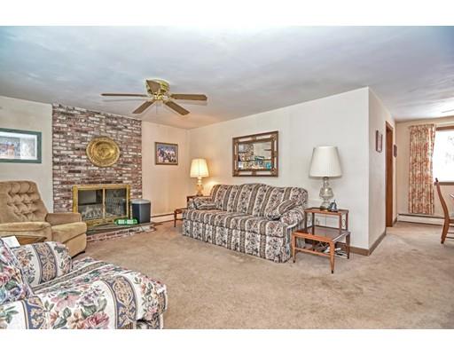 4 Charlesgate Road Chelmsford, MA 01824 - Photo 3 of 32