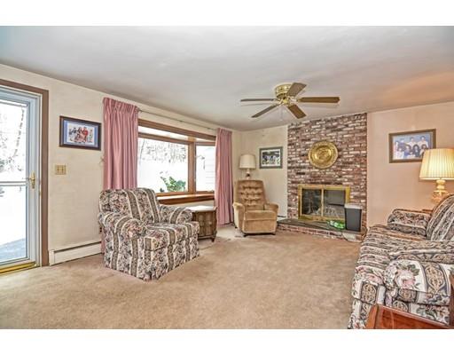 4 Charlesgate Road Chelmsford, MA 01824 - Photo 5 of 32