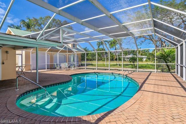 737 Mooring Line Drive Naples, FL 34102 - Photo 6 of 24