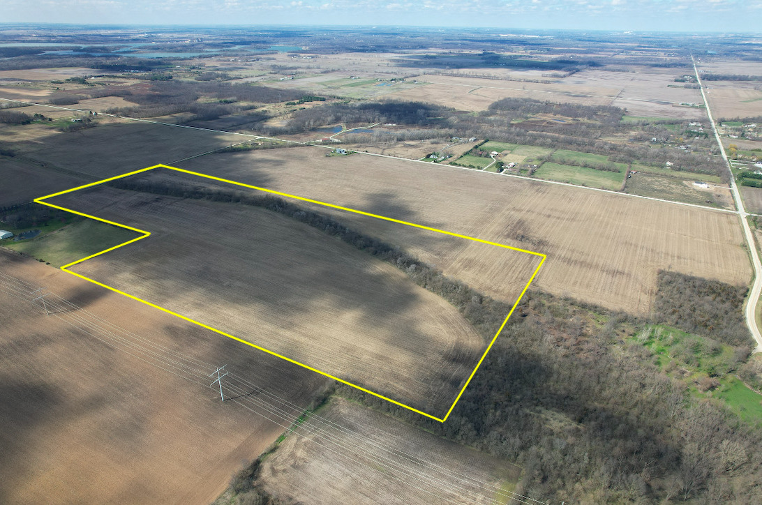 1 North 14750w Road Essex, IL 60935 - Photo 1 of 10 a view of an ocean