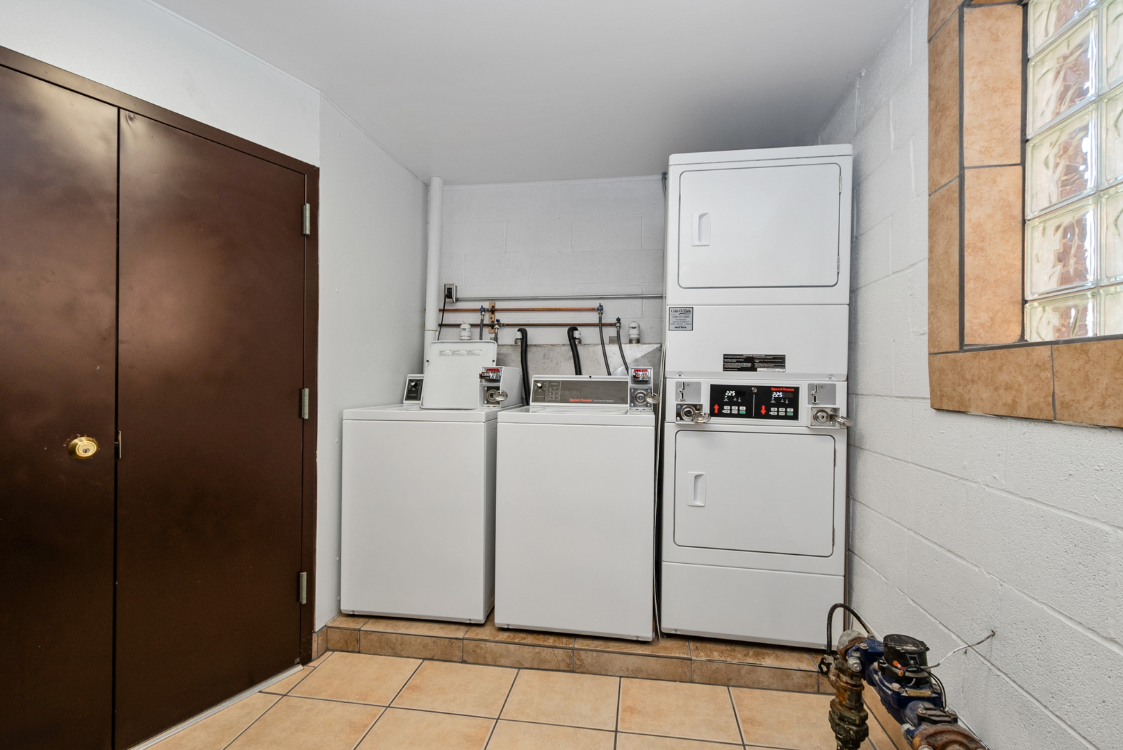 10625 Parkside Avenue, Unit 8 Chicago Ridge, IL 60415 - Photo 14 of 16 a room with storage and utility