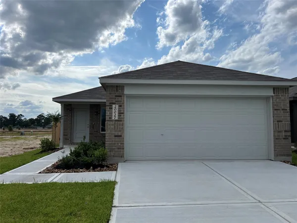 $1,800 | 20027 Iron Winds Street, Crosby, TX 77532
