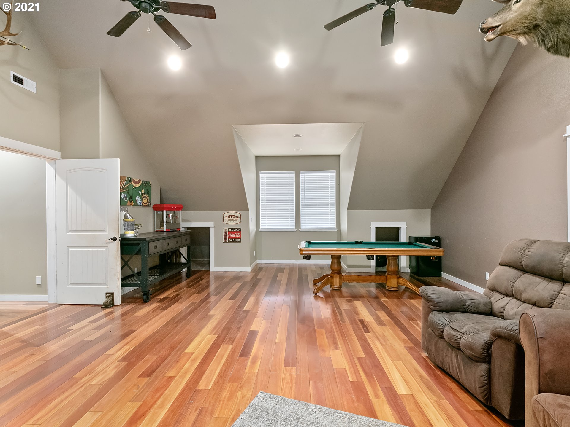 35412 Southeast Shade Tree Lane Estacada, OR 97023 - Photo 23 of 32 a living room with furniture and a wooden floor