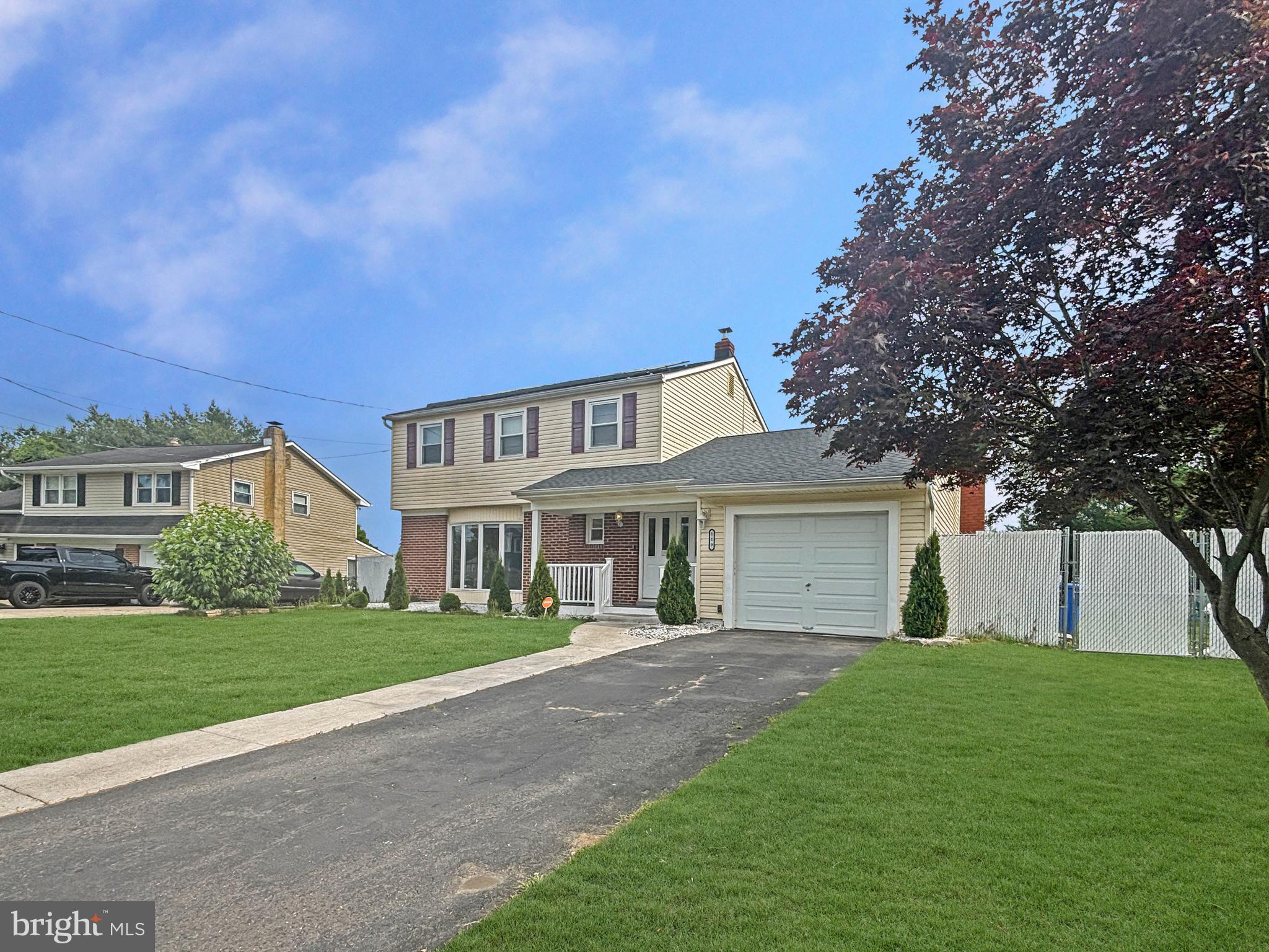 119 Colonial Road Beverly, NJ 08010 - Photo 4 of 29