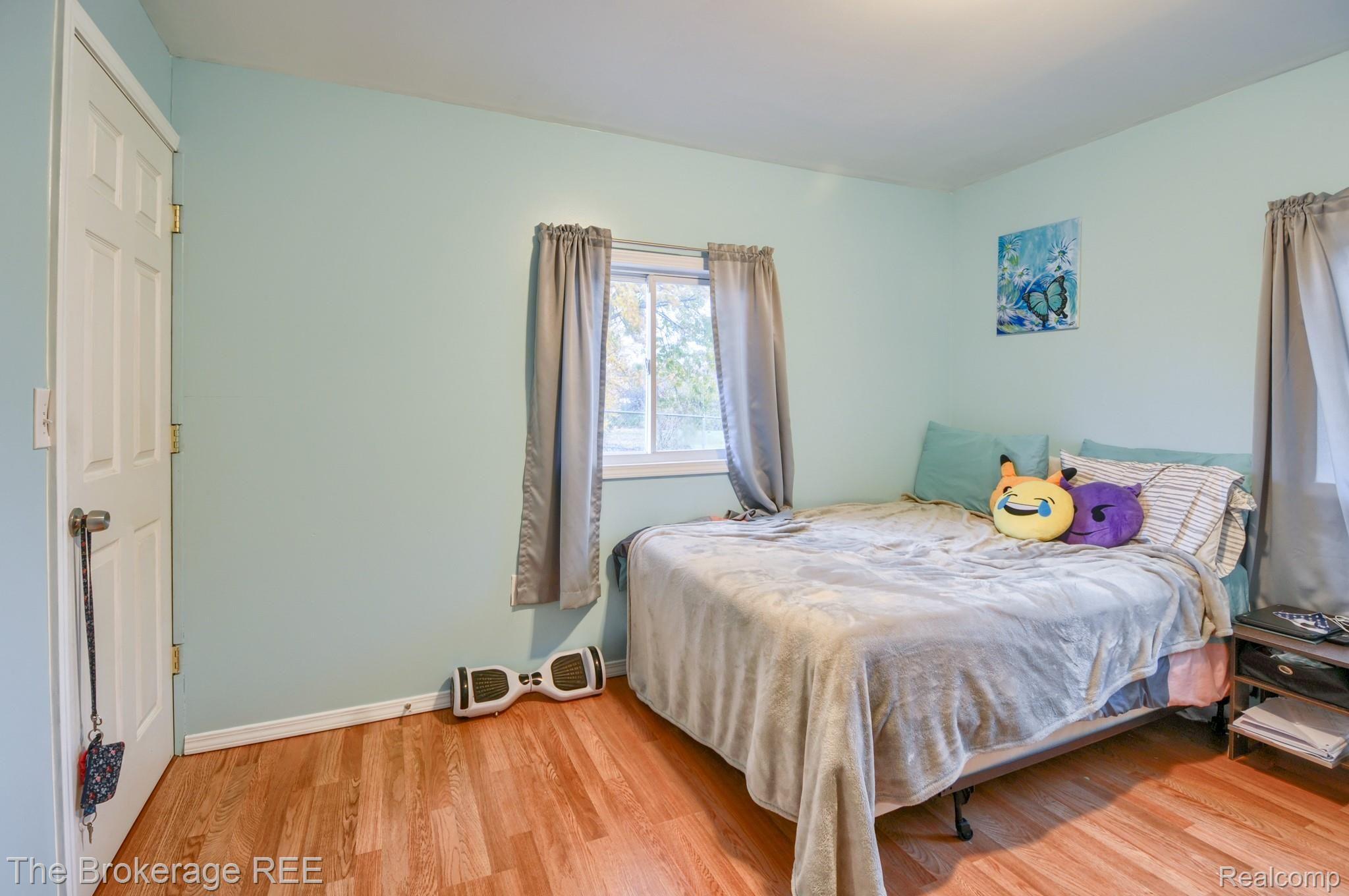 9299 Fenton Road Grand Blanc, MI 48439 - Photo 17 of 24 SD3_0427-HDR(5).jpg