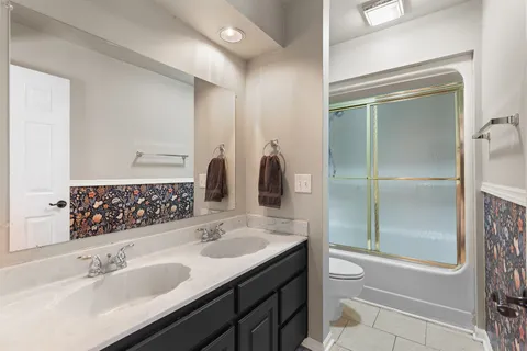 $449,000 | 2440 Ravine Drive, Nashville, TN 37217