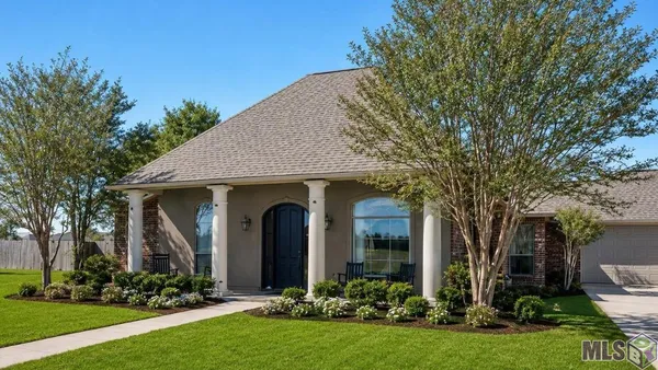 $2,900 | 38108 Floyd Webb, Prairieville, LA 70769