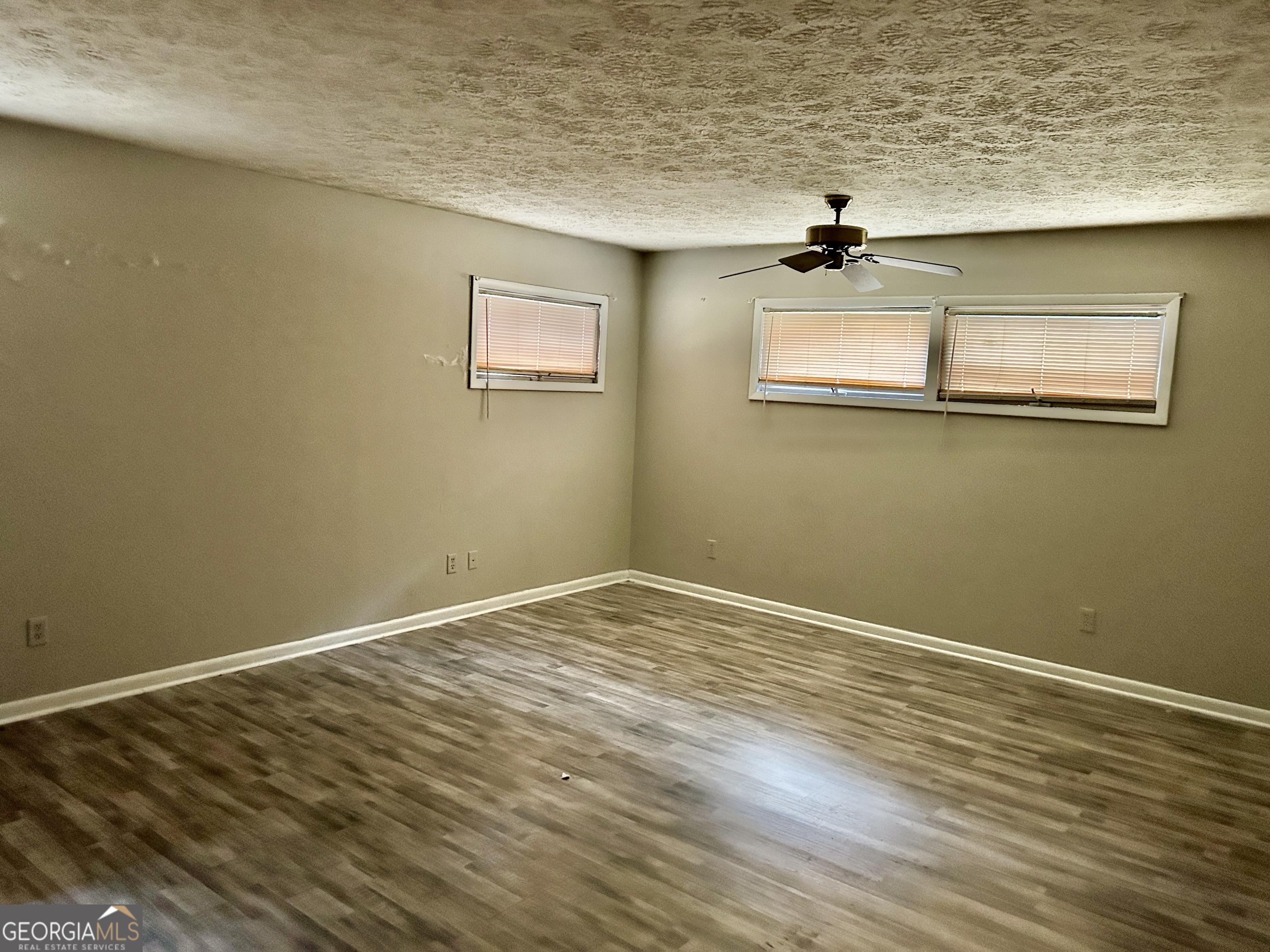 99 Holly Road Sylvania, GA 30467 - Photo 5 of 7 Primary Bedroom