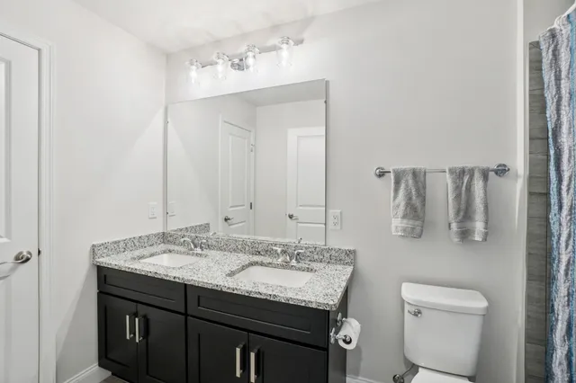 $740,000 | 3056 North Spurway Drive, Ann Arbor, MI 48105