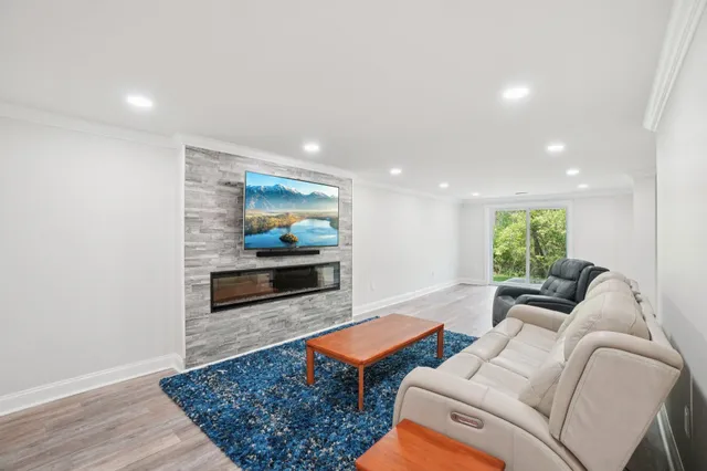 $740,000 | 3056 North Spurway Drive, Ann Arbor, MI 48105