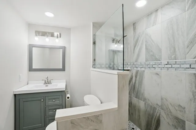 $740,000 | 3056 North Spurway Drive, Ann Arbor, MI 48105