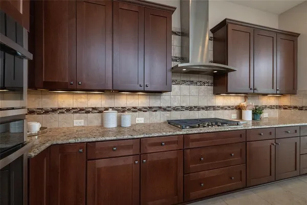 $893,900 | 11517 Parkcrest Drive, Denton, TX 76207